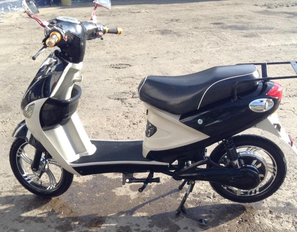 vendo moto electrica jenny camacho inf: 3152851068