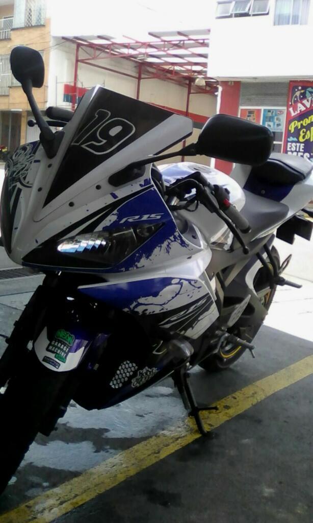 Se Vende R15 Yamaha