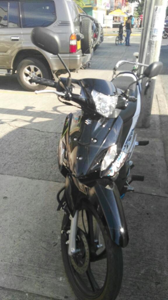 Viva R 2017 Negra Papeles Al Dia