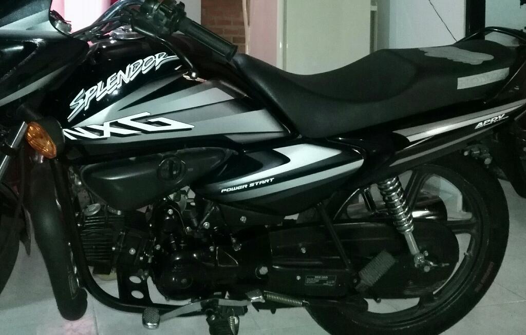 Vendo Honda Nxg 2010 Como Nueva 17080 Km