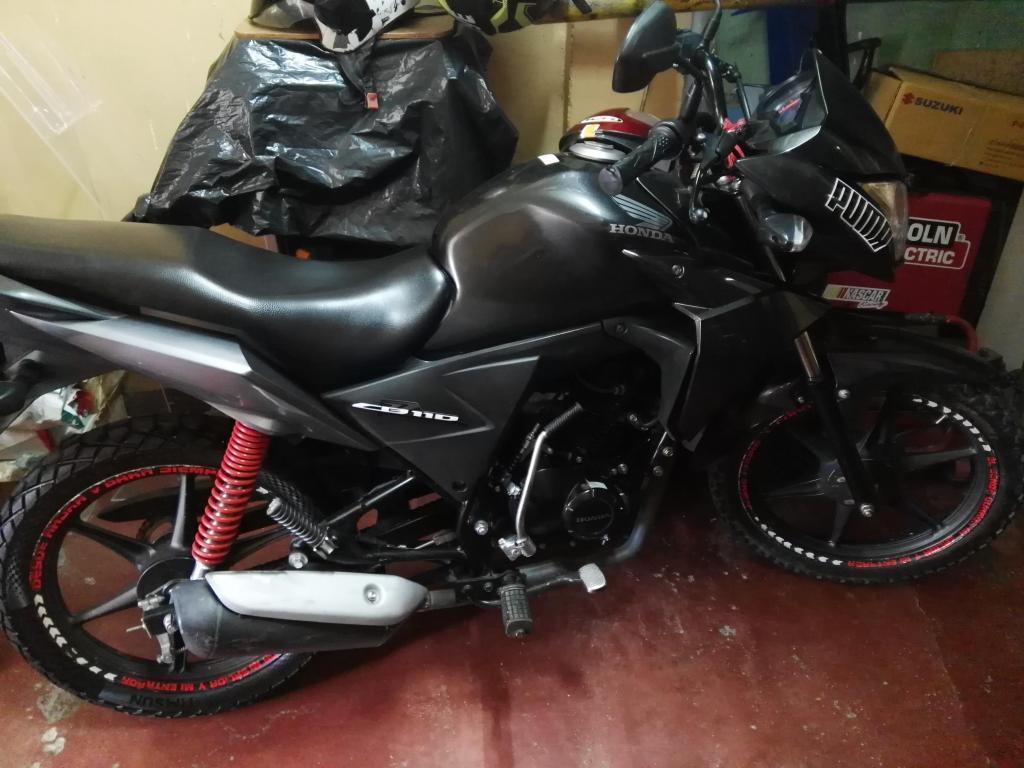 SE VENDE MOTO CB 110