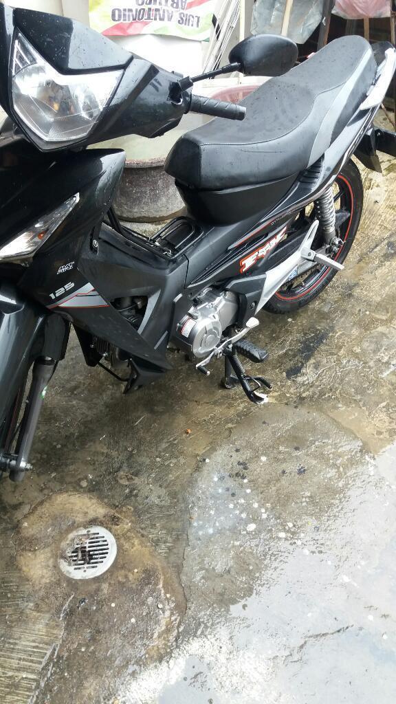 Vendo Moto Akt..flex Modelo 2016