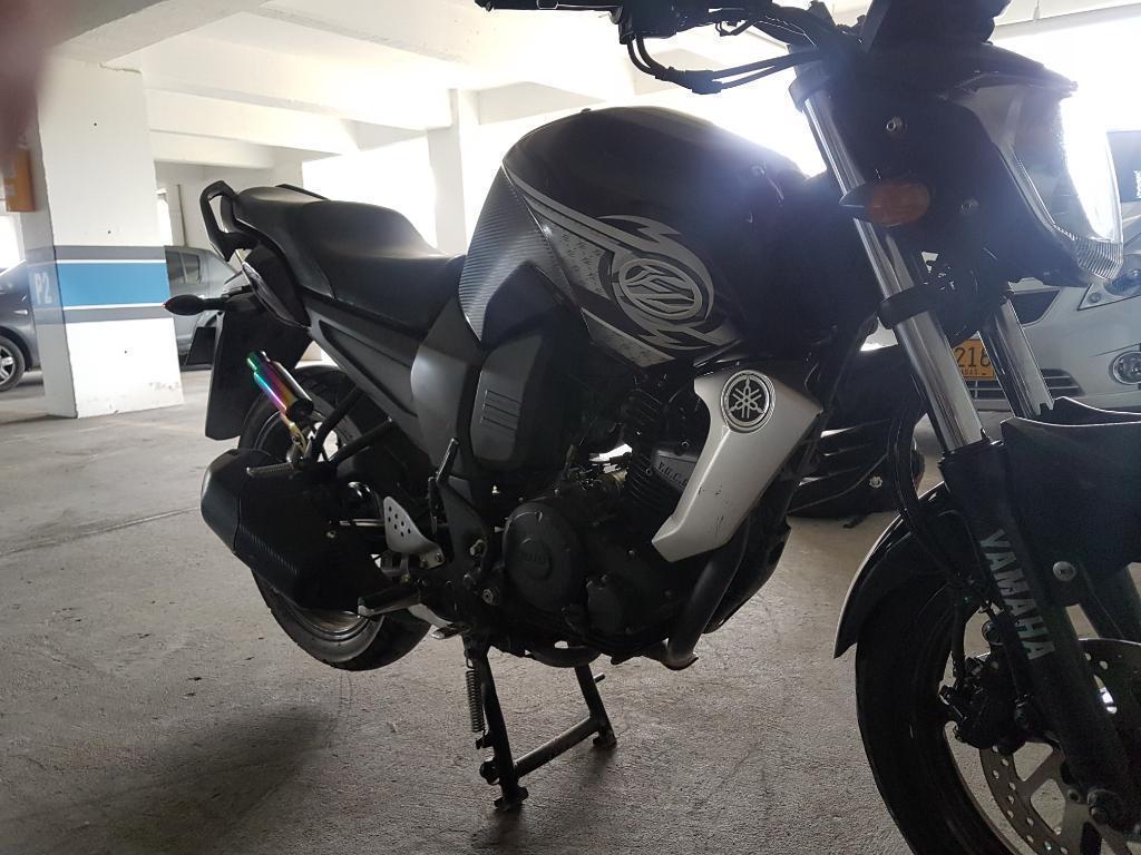 Moto Fz