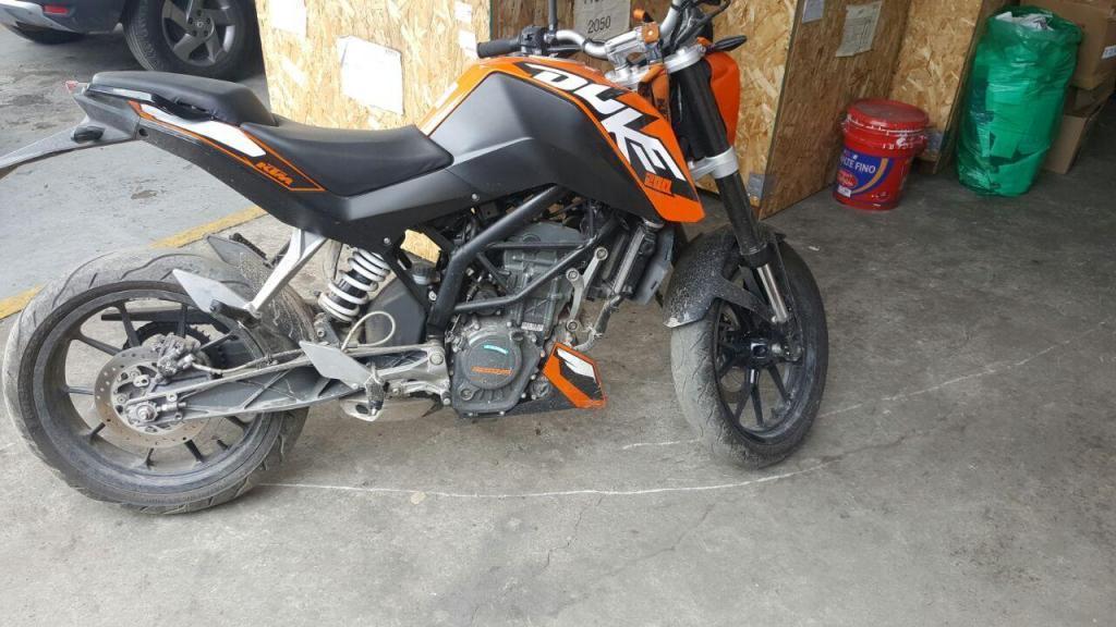 KTM DUKE 200