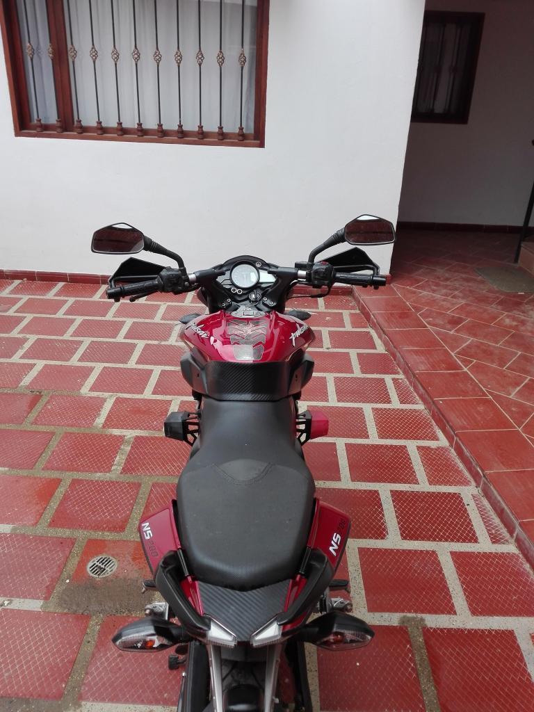 Moto pulsar NS 200 pro