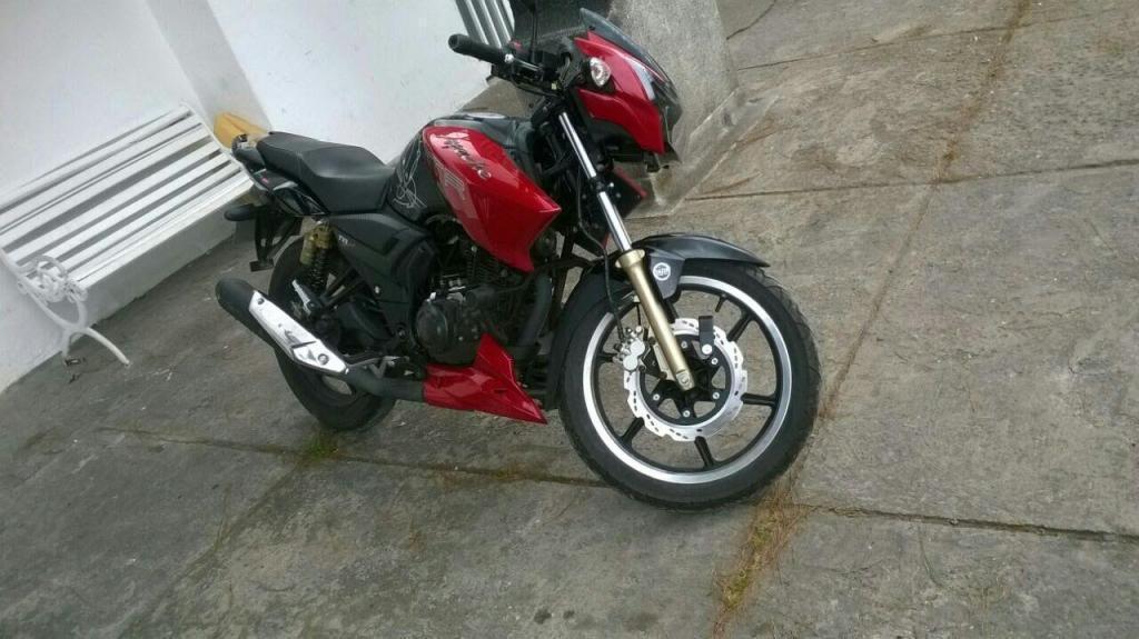 Vendo excelente moto APACHE TVS