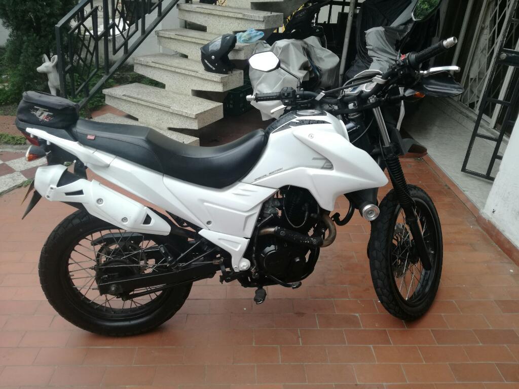 Moto Akt 150 Modelo 2015 Blanca 3.200000