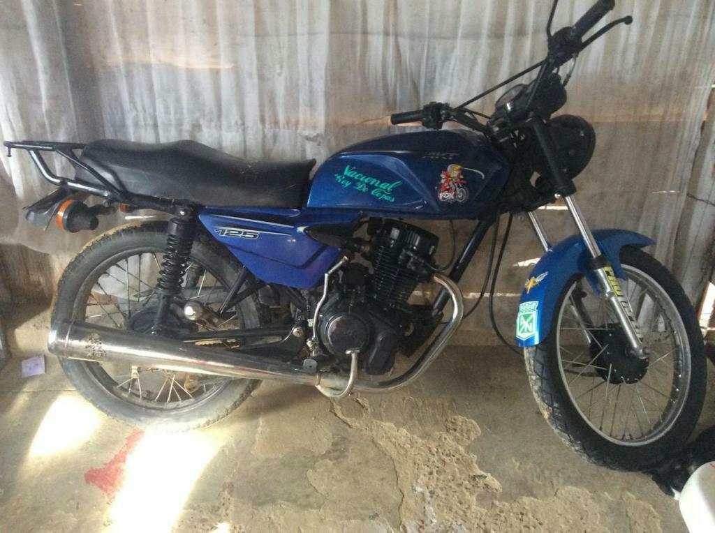 Moto Akt125