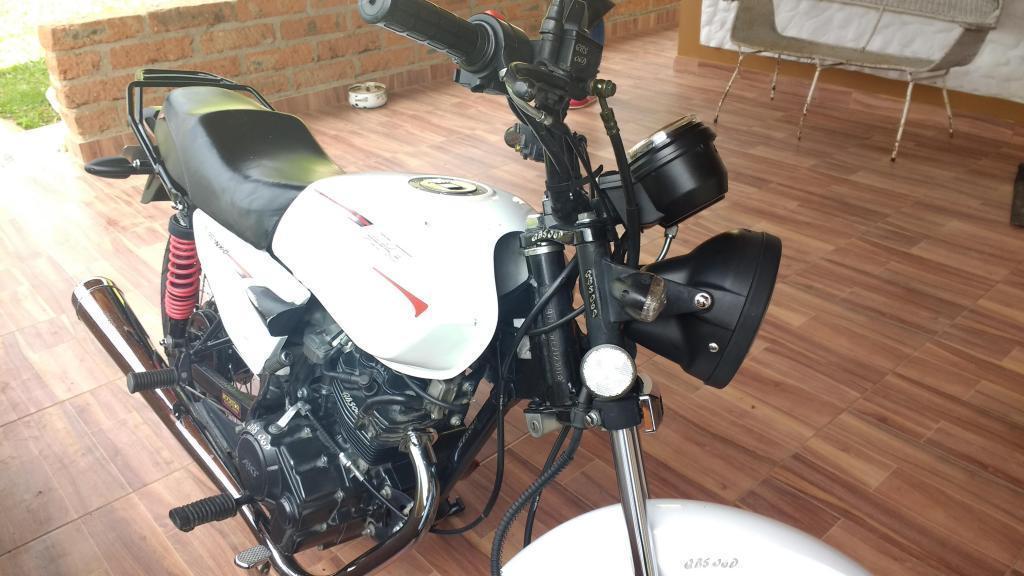 VENDO NKD 125 Modelo 2015