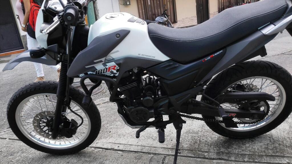 Moto Akt 180