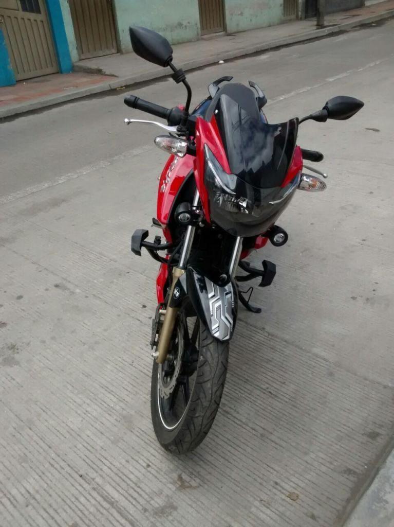 POR MOTIVO DE VIAJE, VENDO MOTO TVS APACHE 180 MOD 2017