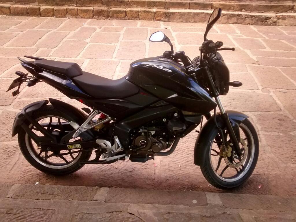 Pulsar NS 150 2017