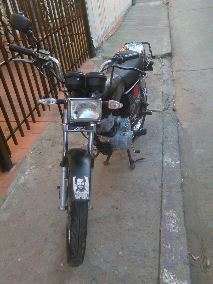 AKT 125 full la doy barata