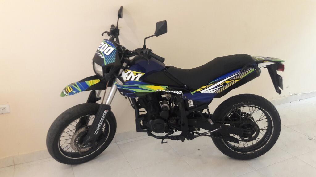 Akt Xm200 2009 Buen Estado