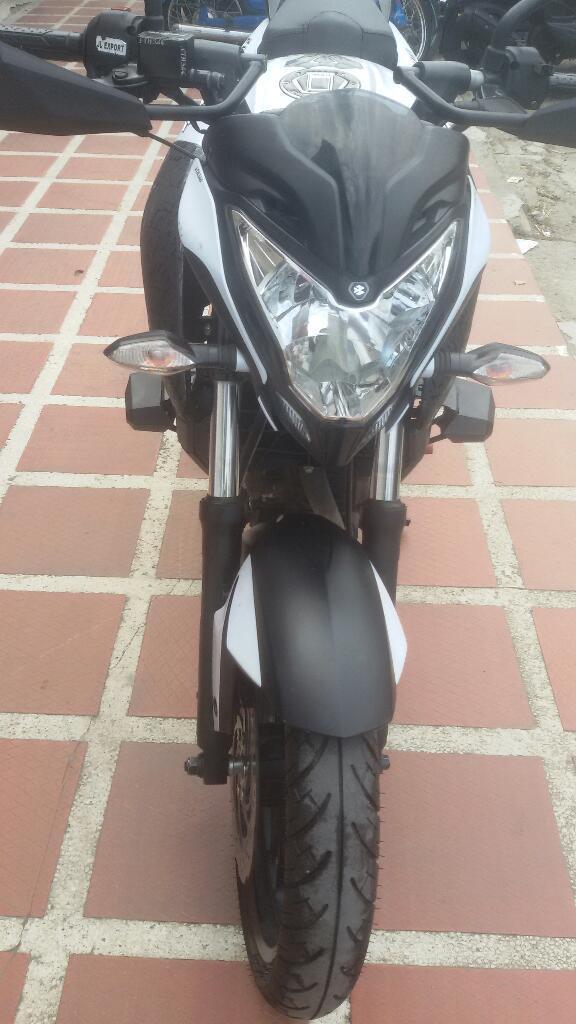 Moto Hermosa en Buen Estado Todo Le Func