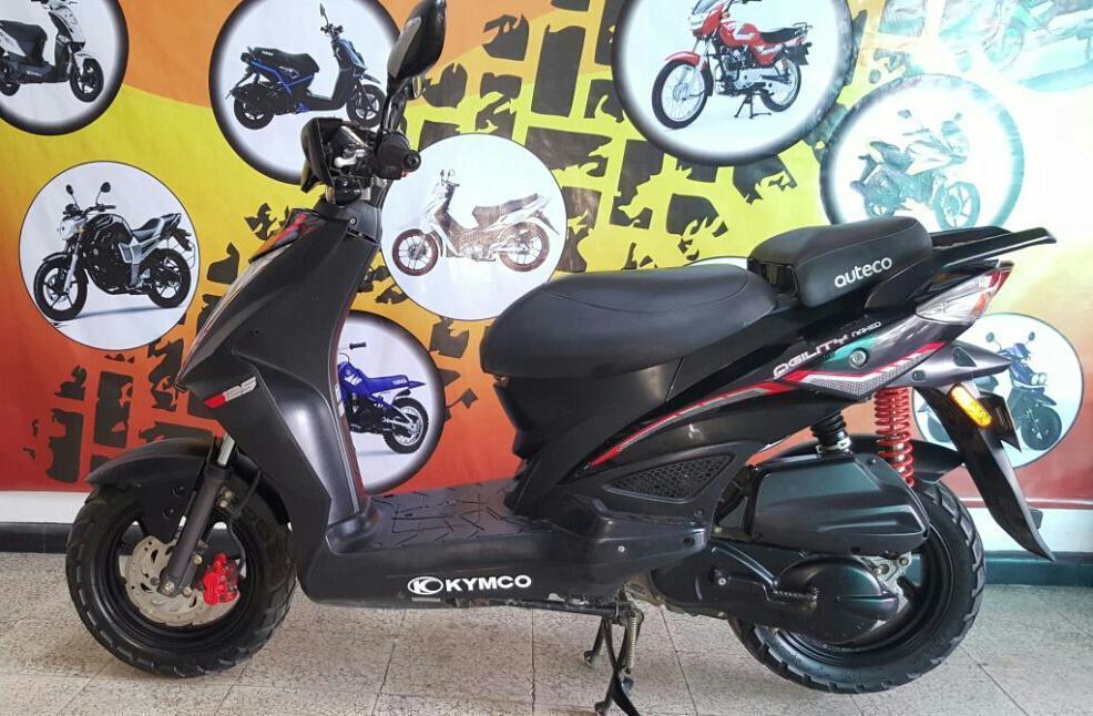 vendo agility 2015 uniudueña con seguro nuevo papeles al dia, en perfectas condiciones muy bonita