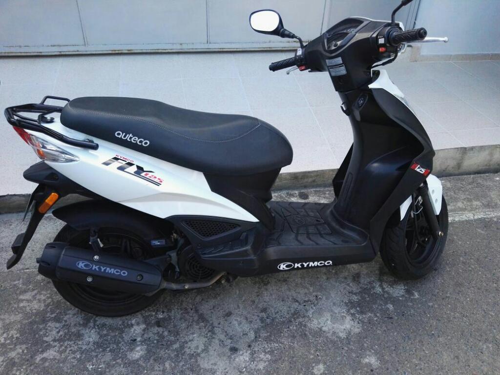 Vendo Moto 4400000 Tel 3219196604