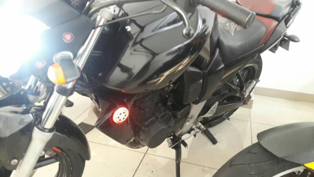 Vendo Yamaha Fz Modelo 2011