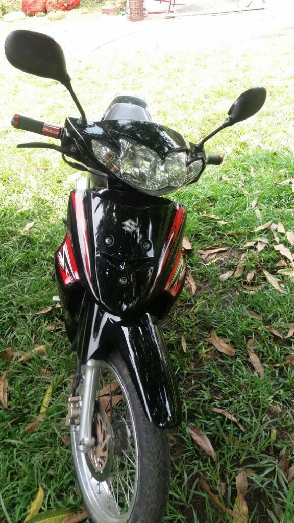 Moto Suzuki Modelo 2012