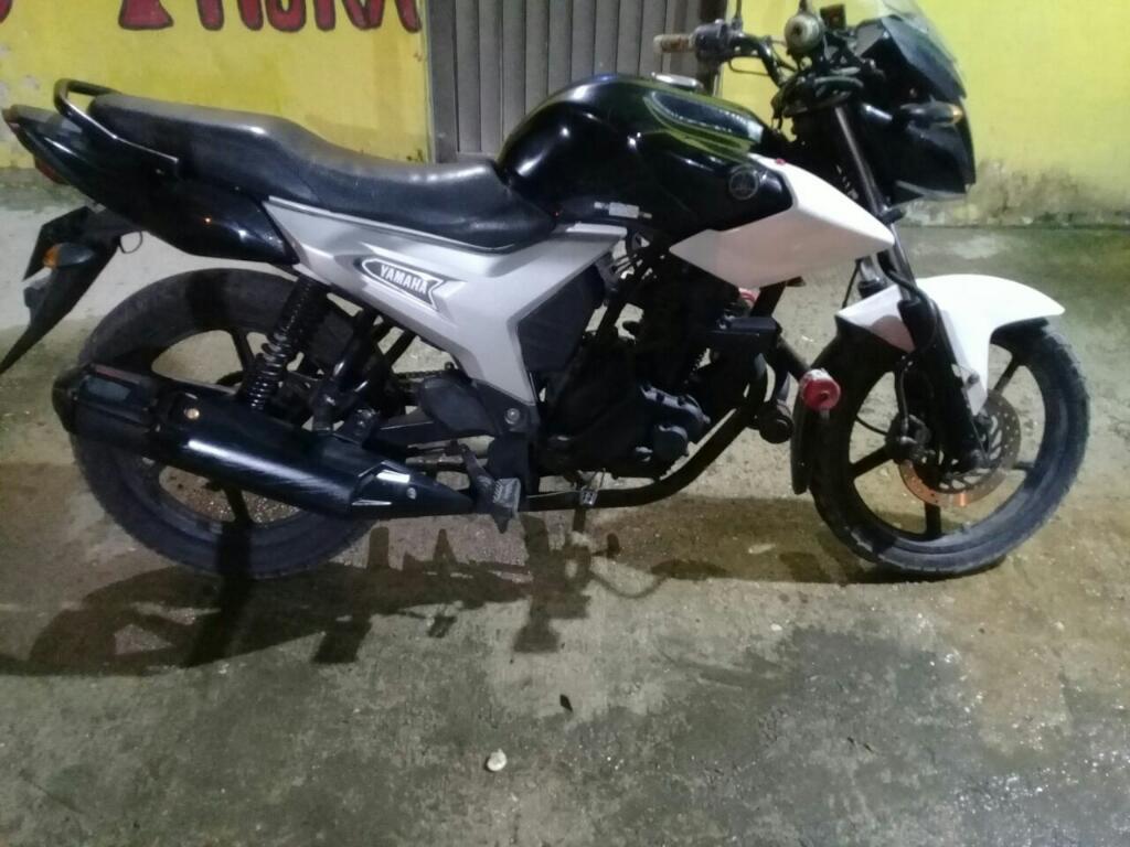 Moto Yamaha Szr 150 Mod 2013