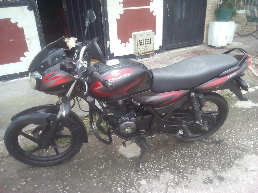 VENDO MOTO DISCOVER 125 MODELO 2015 $ 2.600,000