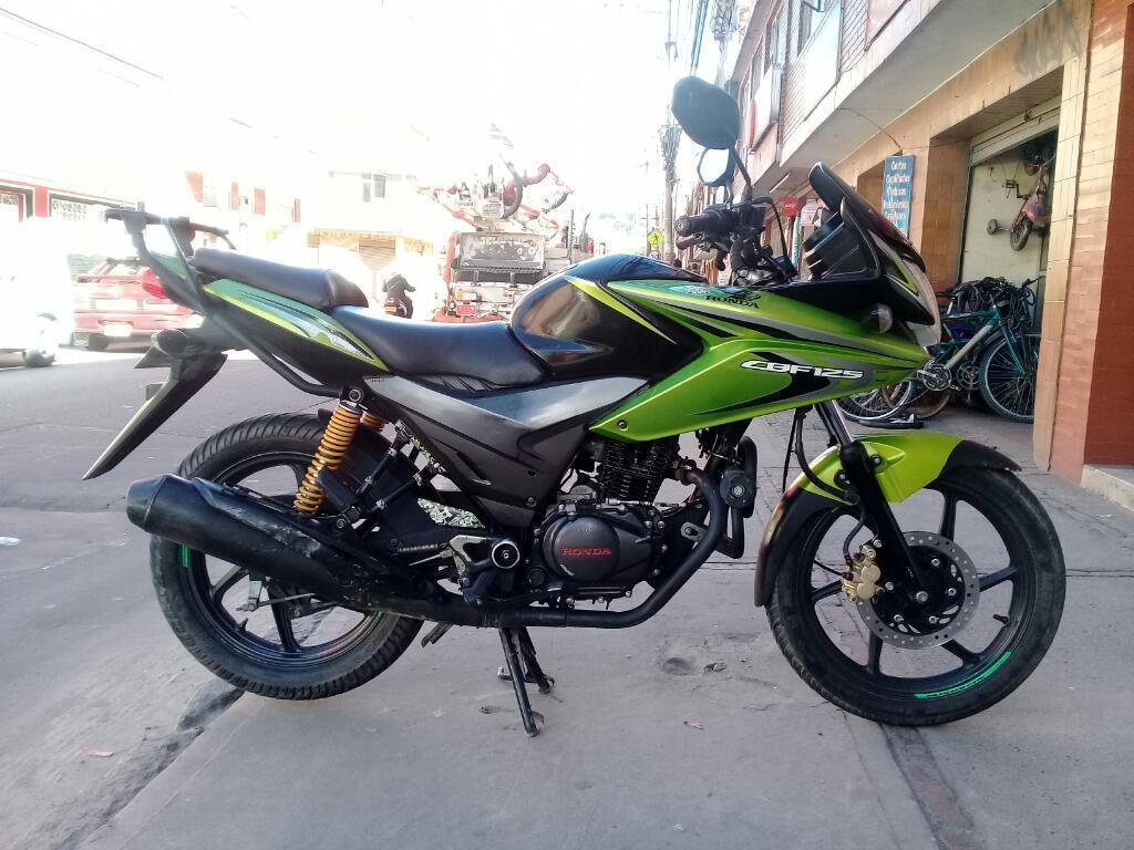 Moto Honda Cbf 125 Modelo 2013 Tarjeta Y traspaso excelente estado mas informes celu y whassap 3013316333