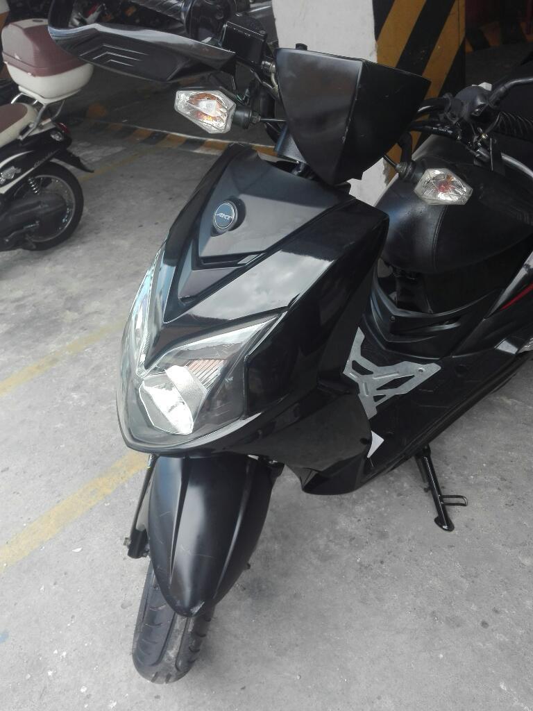 Moto Akt Yet 5