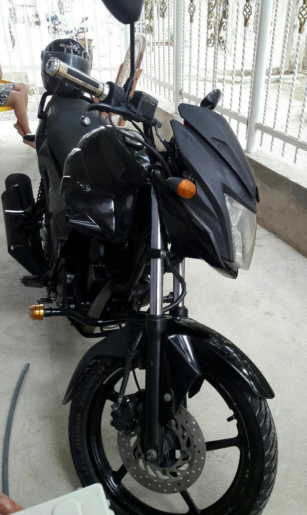 Vendo Moto Yamaha Szr 153cc