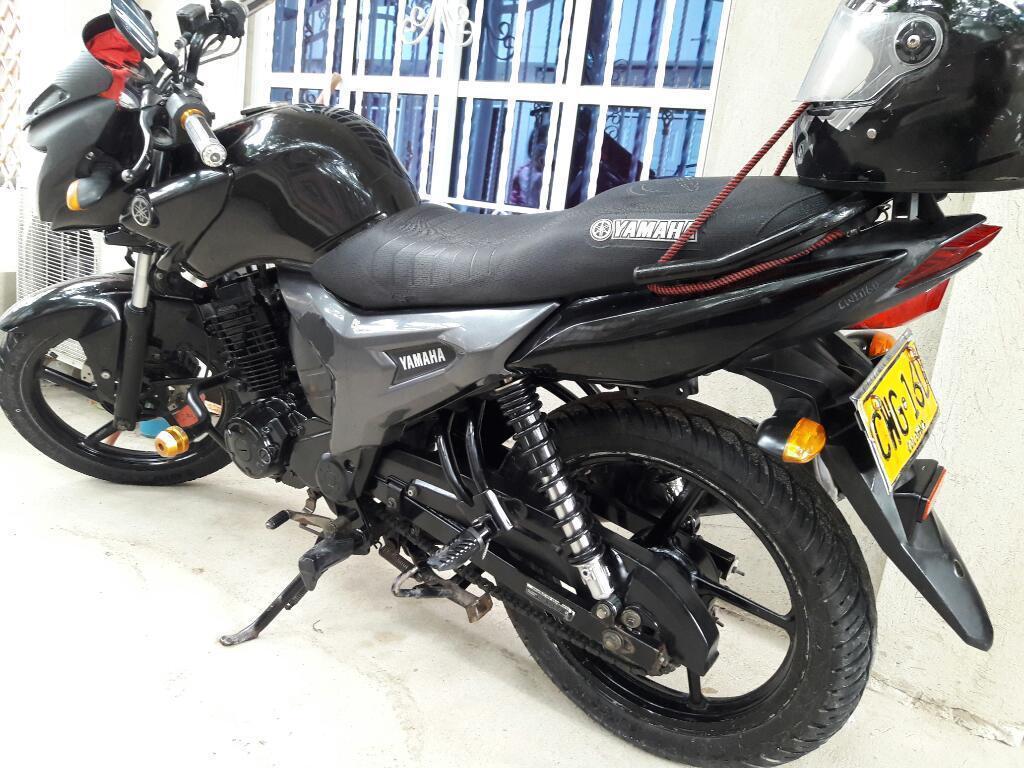 Vendo Moto Yamaha Szr 153cc