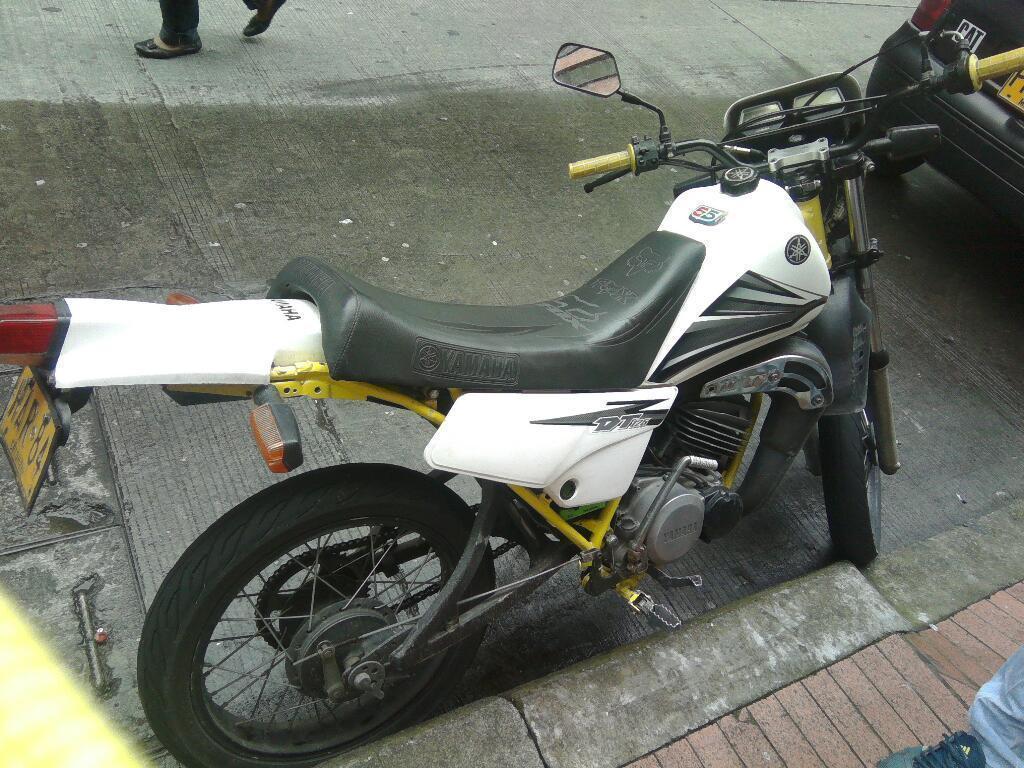 Moto Dt 125