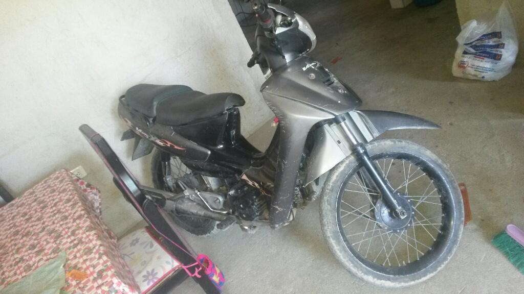 Vendo Moto Vivax Modelo 2006