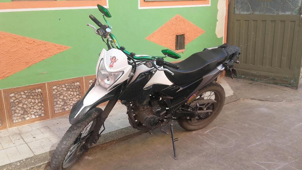 Vendo Moto Exelente Estado