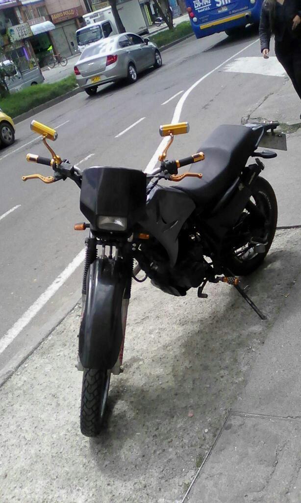 Vendo Moto Akt Ttr 125 2007 Buen Estado