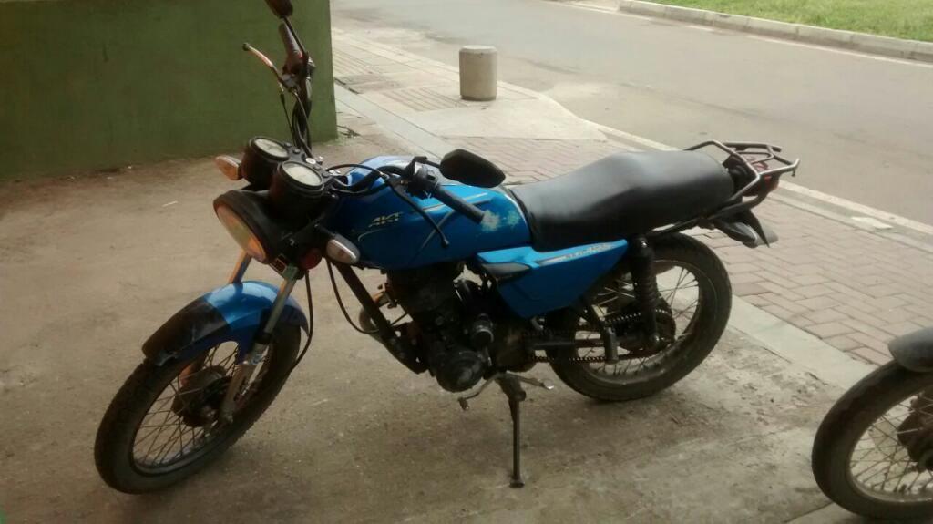 Vendo Moto