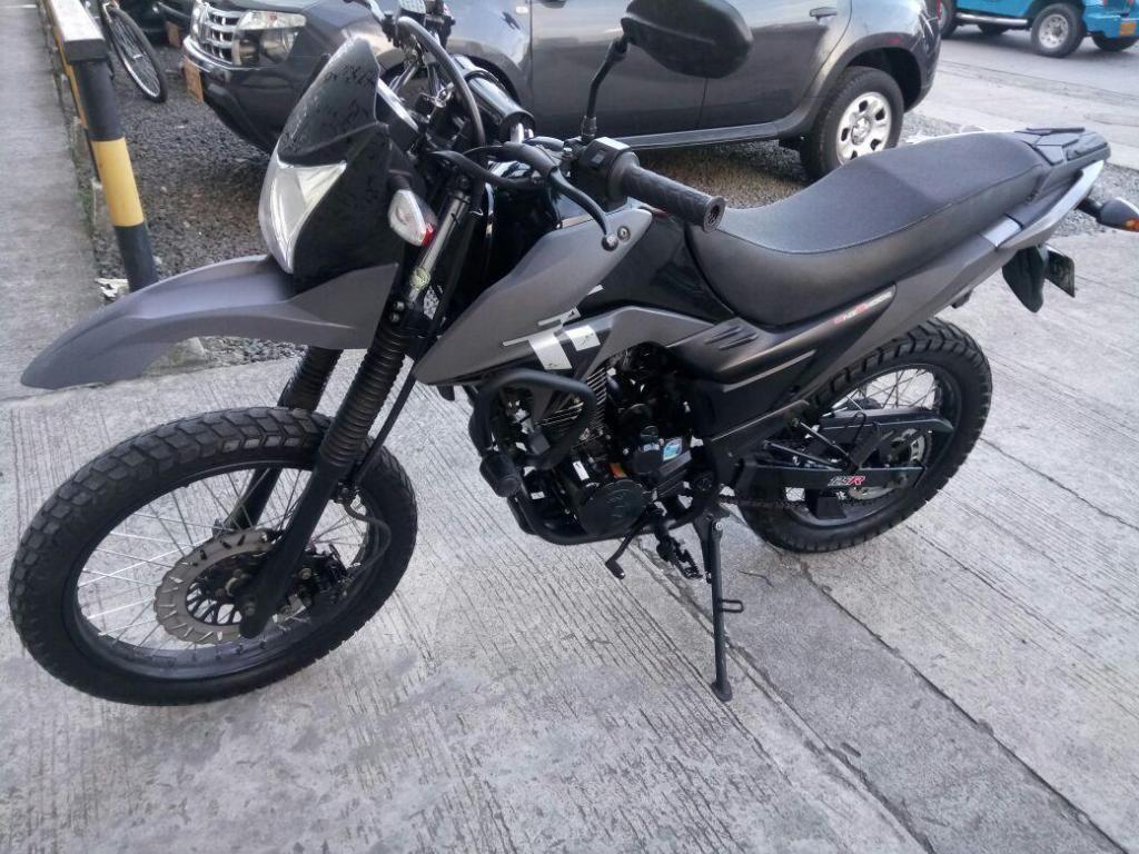 Se Vende AKT TTR 125