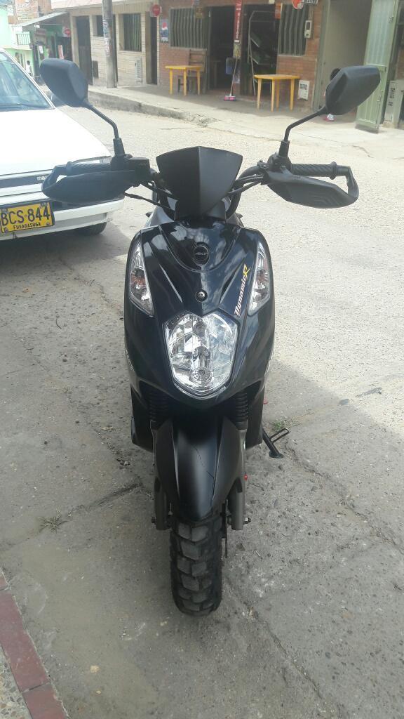 Vendo Moto Akt Dynamic 125