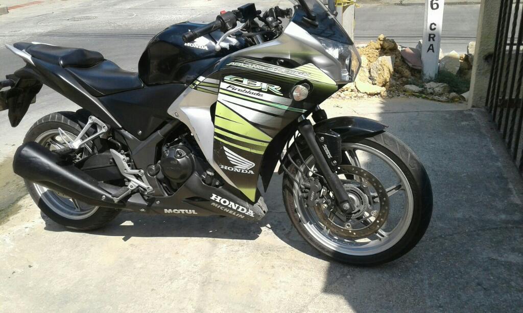 Honda Cbr 250 R 2012