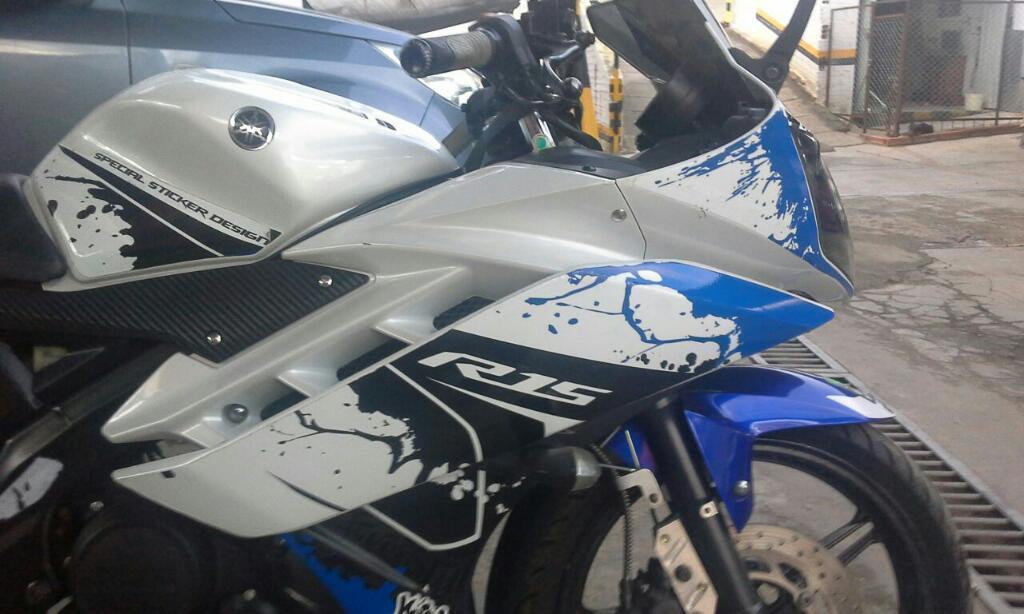 R15 Modelo 2014