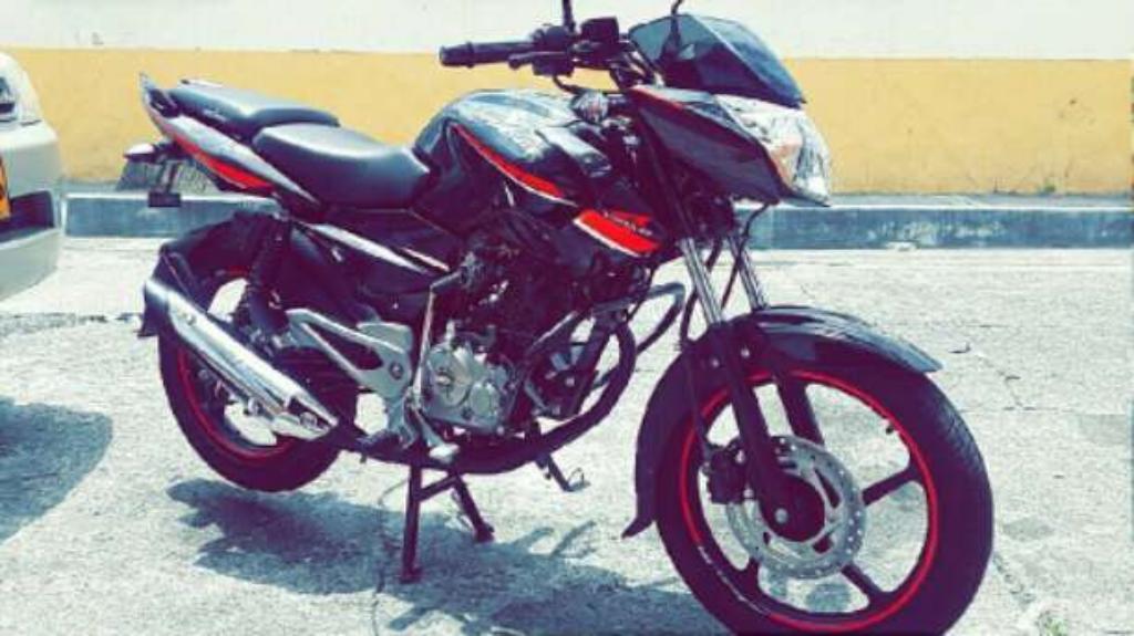 Moto Pulsar 135