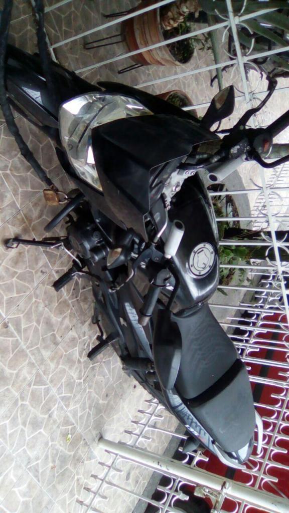 Se vende Moto pulsar Ls