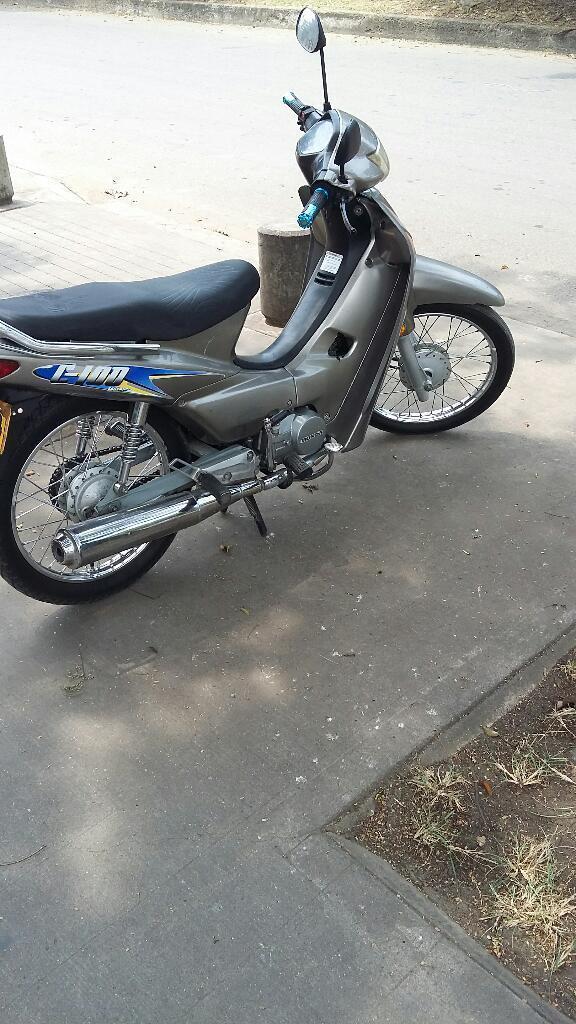 Vendo Honda C100 2008