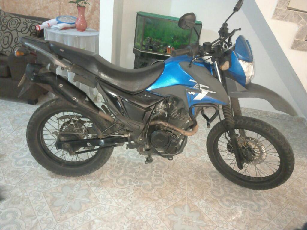 Vendo Moto Akt Tt 150