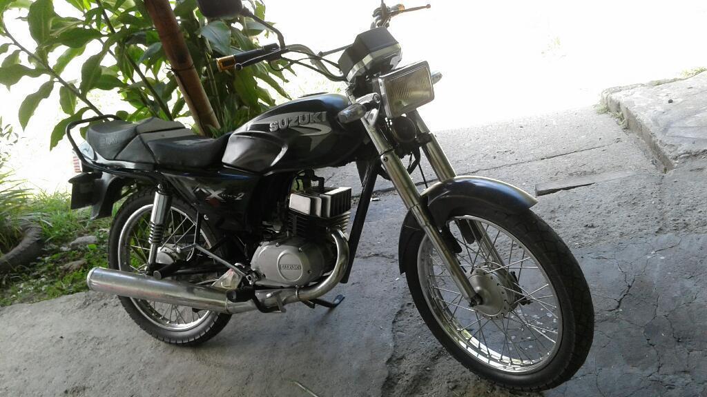 Vendo Ax 100 2006 en Buen Estado