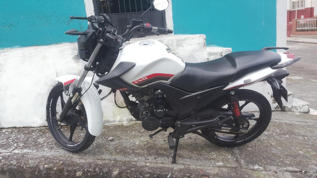 Se Vende Moto Akt Evo 125 R3