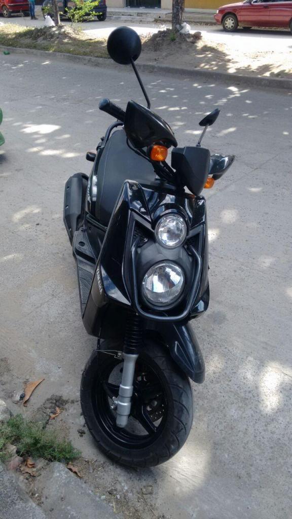 Se vende moto bws modelo 2011