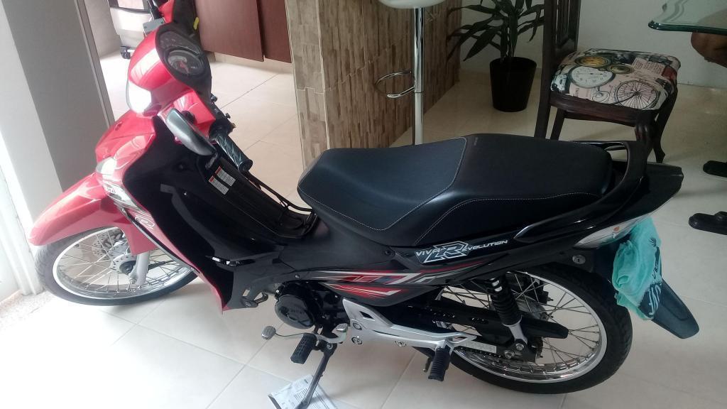 vendo moto suzuki viva R modelo 2013 muy buen estado