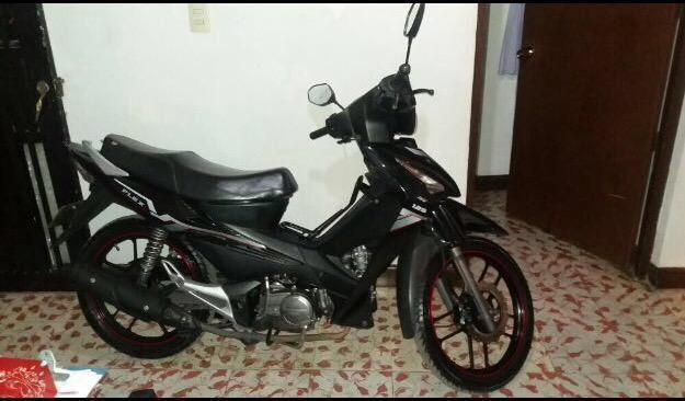 Se Vende Moto Akt Flex