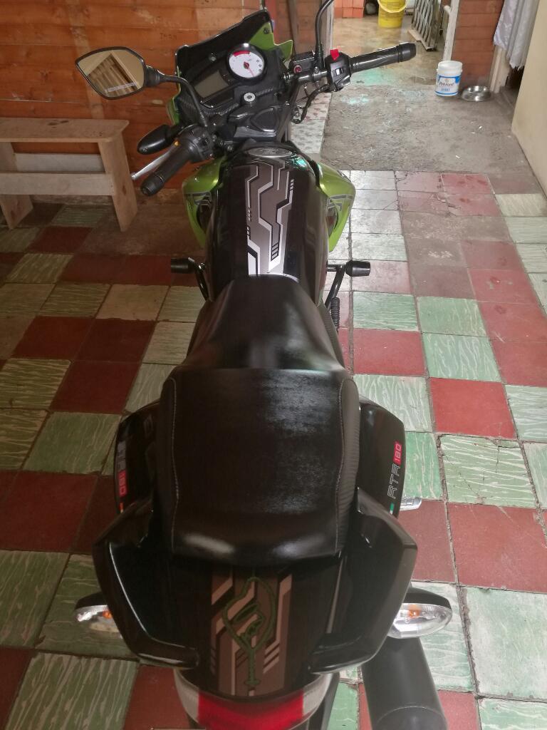 Vendo Apache Rtr 180