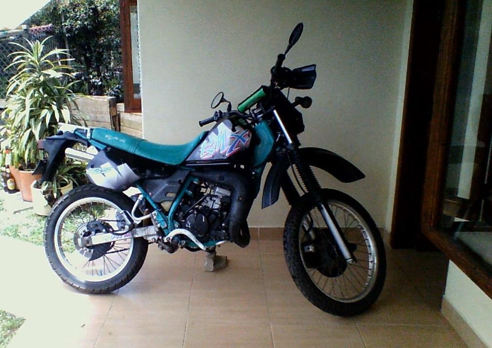 Vendo KMX 125 excelente estado