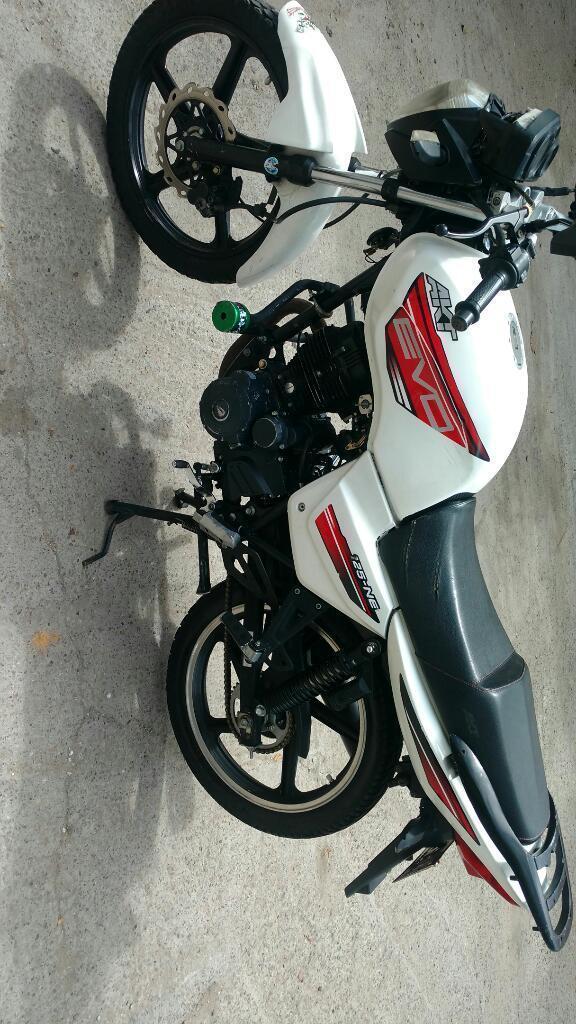 Moto Akt Evo